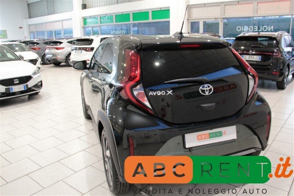 Toyota Aygo X 1.0 VVT-i 72 CV 5p. Undercover nuova a Sesto San Giovanni (4)