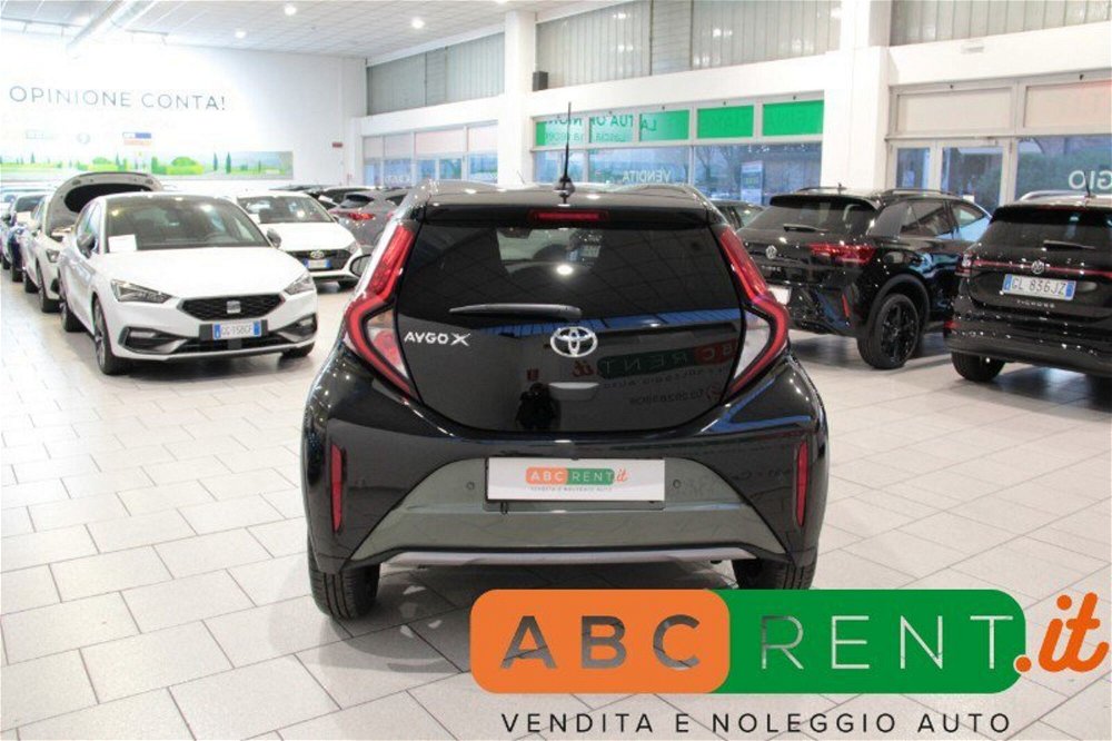 Toyota Aygo X 1.0 VVT-i 72 CV 5p. Undercover nuova a Sesto San Giovanni (5)