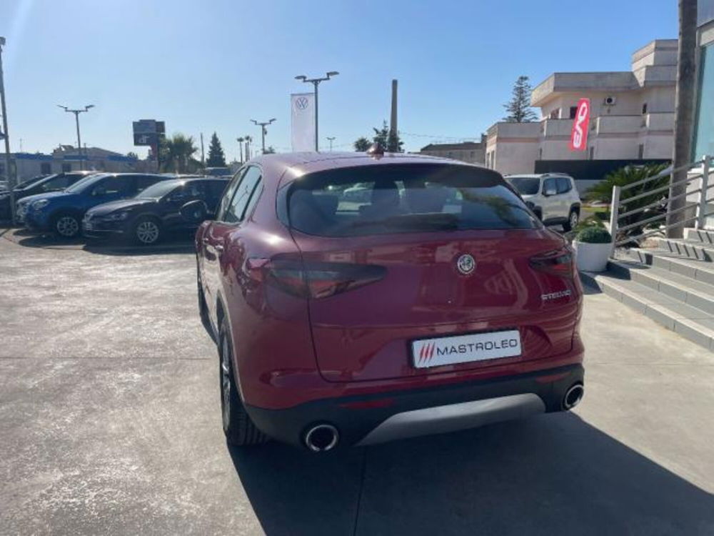 Alfa Romeo Stelvio usata a Lecce (13)