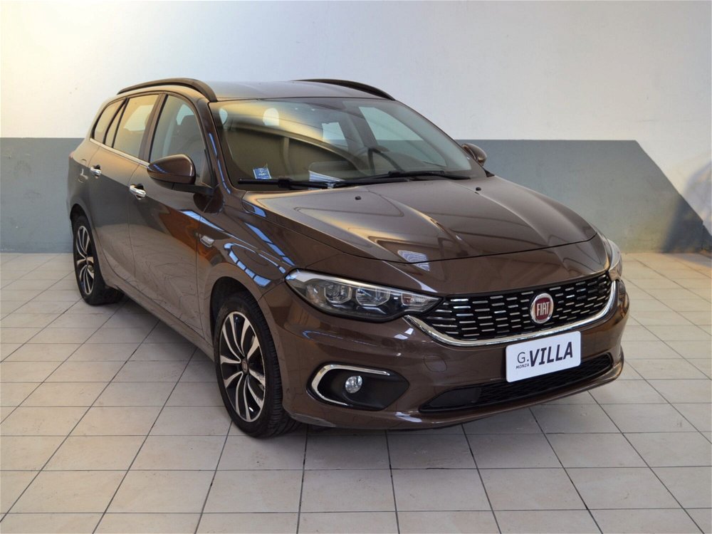 Fiat Tipo Station Wagon Tipo 1.6 Mjt S&S DCT SW Lounge  del 2020 usata a Monza (3)