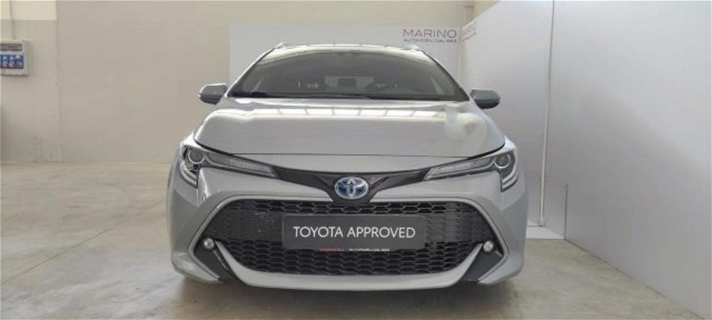 Toyota Corolla Touring Sports 1.8 Hybrid Style  del 2020 usata a Bari (2)
