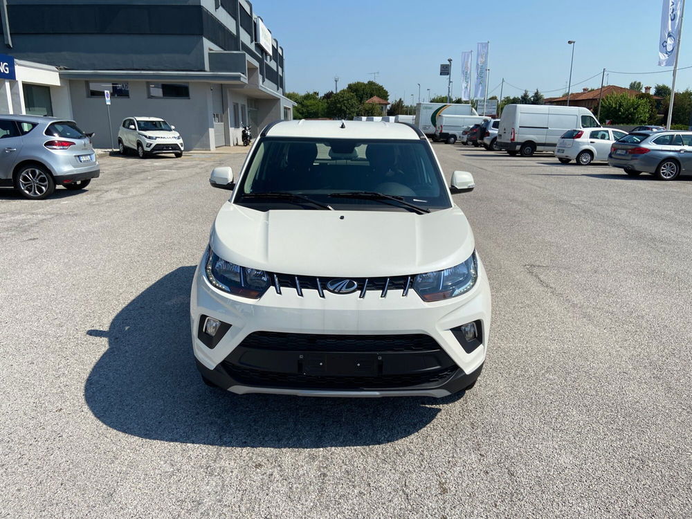 Mahindra KUV100 nuova a Pordenone (8)