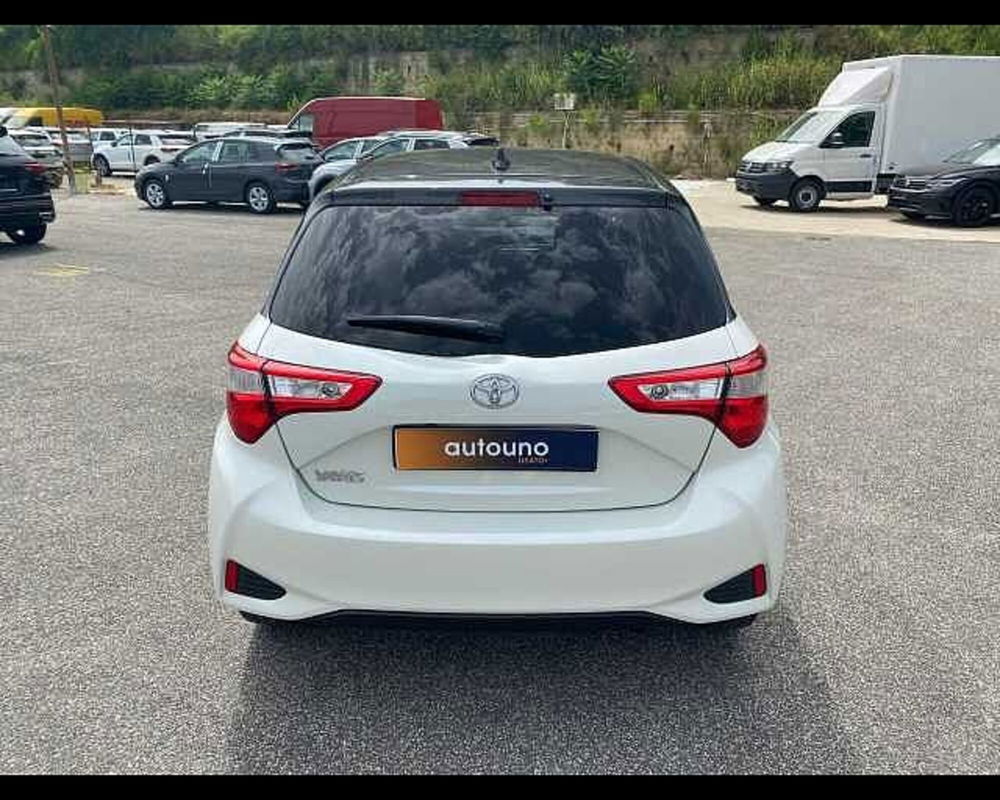 Toyota Yaris usata a Napoli (6)