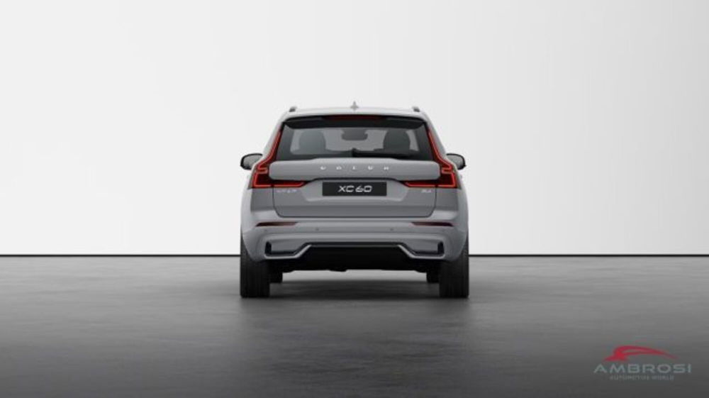 Volvo XC60 B4 (d) AWD automatico Plus Dark nuova a Corciano (5)