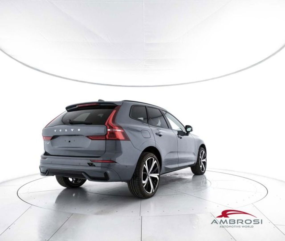 Volvo XC60 nuova a Perugia (3)