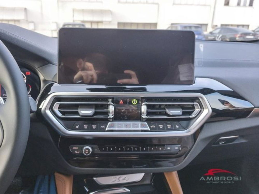 BMW X4 nuova a Perugia (13)