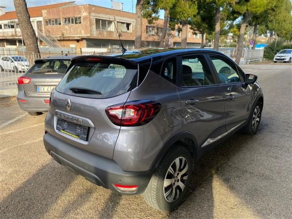 Renault Captur usata a Macerata (4)