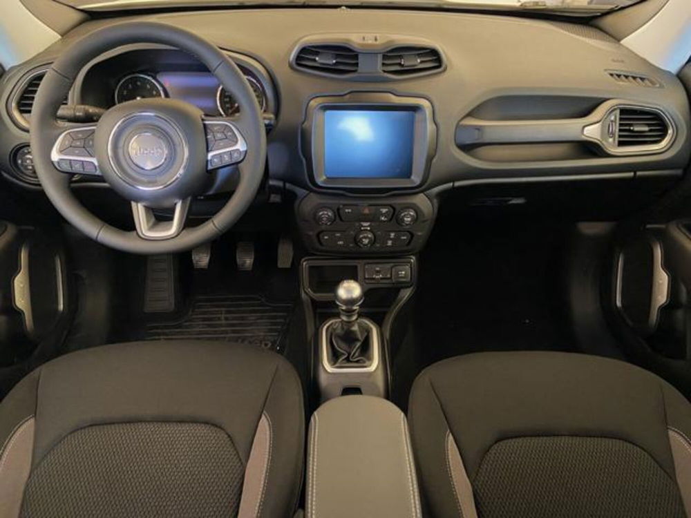 Jeep Renegade nuova a Torino (10)