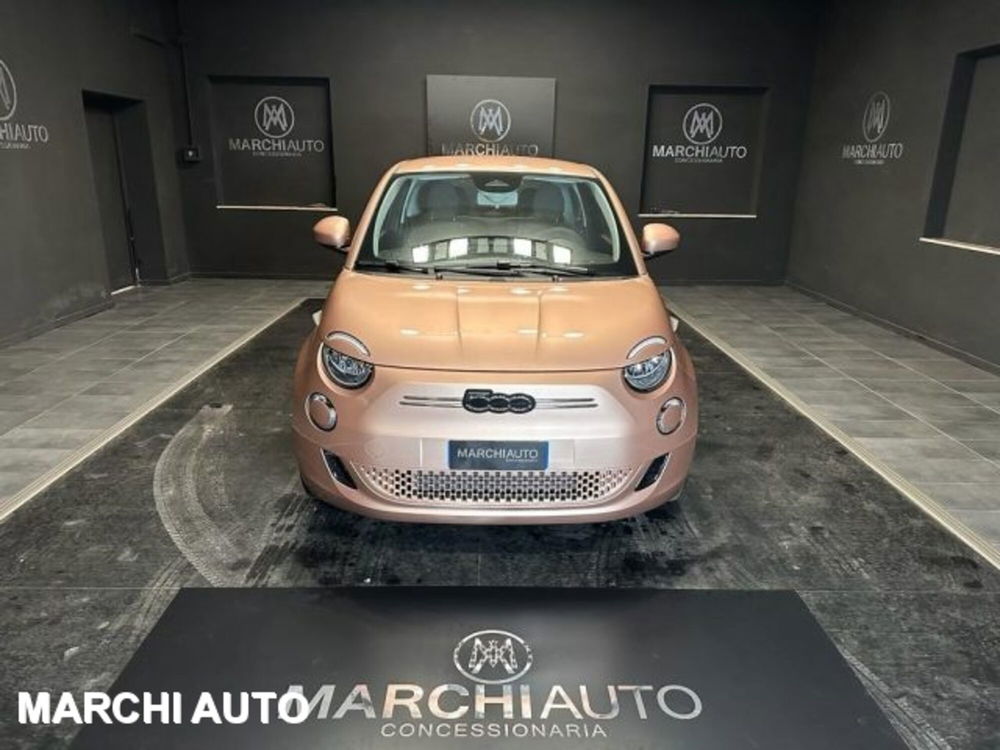 Fiat 500e Berlina 42 kWh nuova a Bastia Umbra (2)