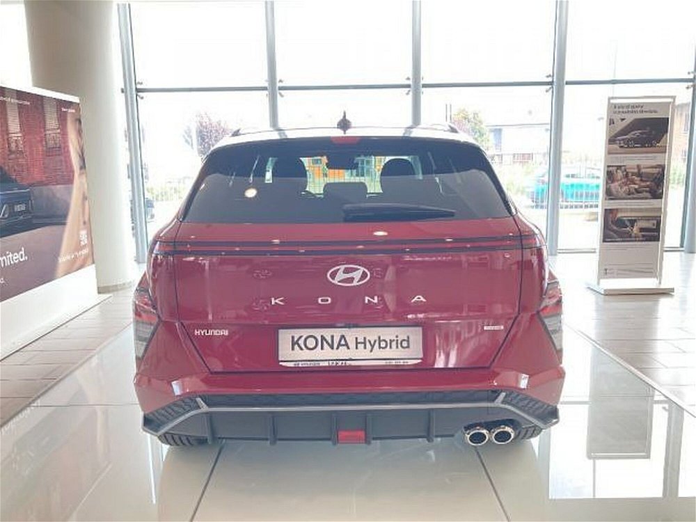 Hyundai Kona HEV 1.6 DCT NLine nuova a Alba (5)