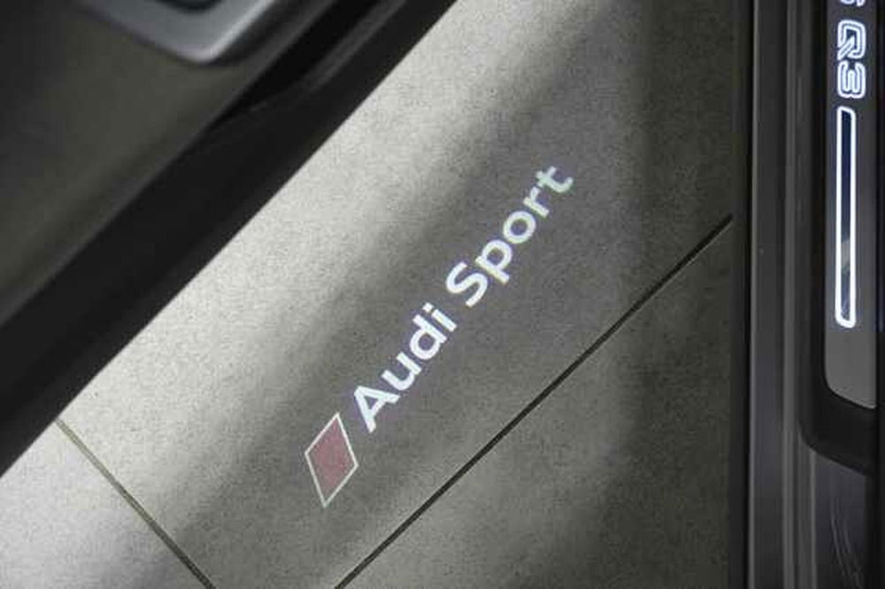 Audi RS Q3 Sportback usata a Como (18)