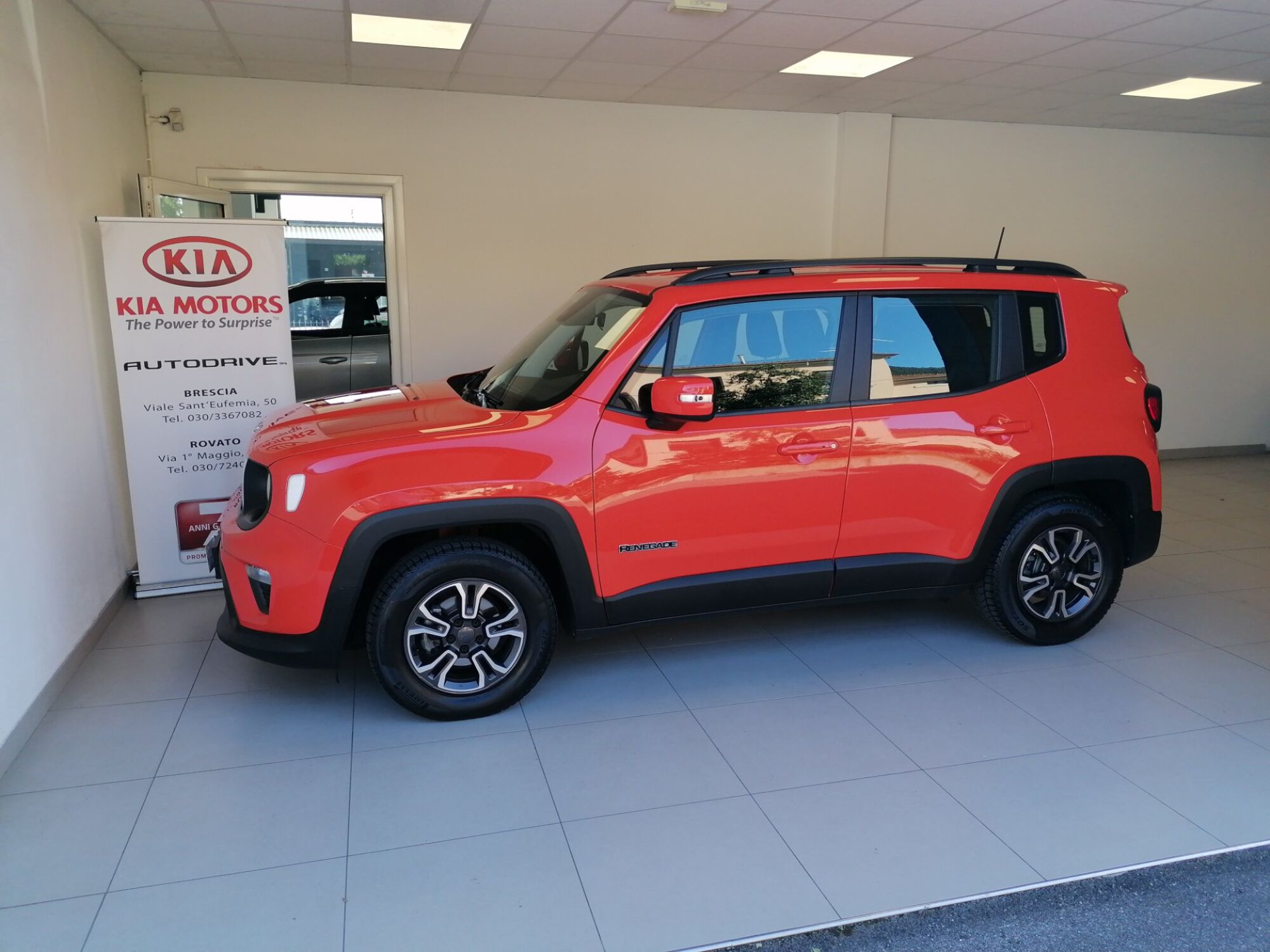 Jeep Renegade 1.6 Mjt DDCT 120 CV Longitude  del 2019 usata a Brescia