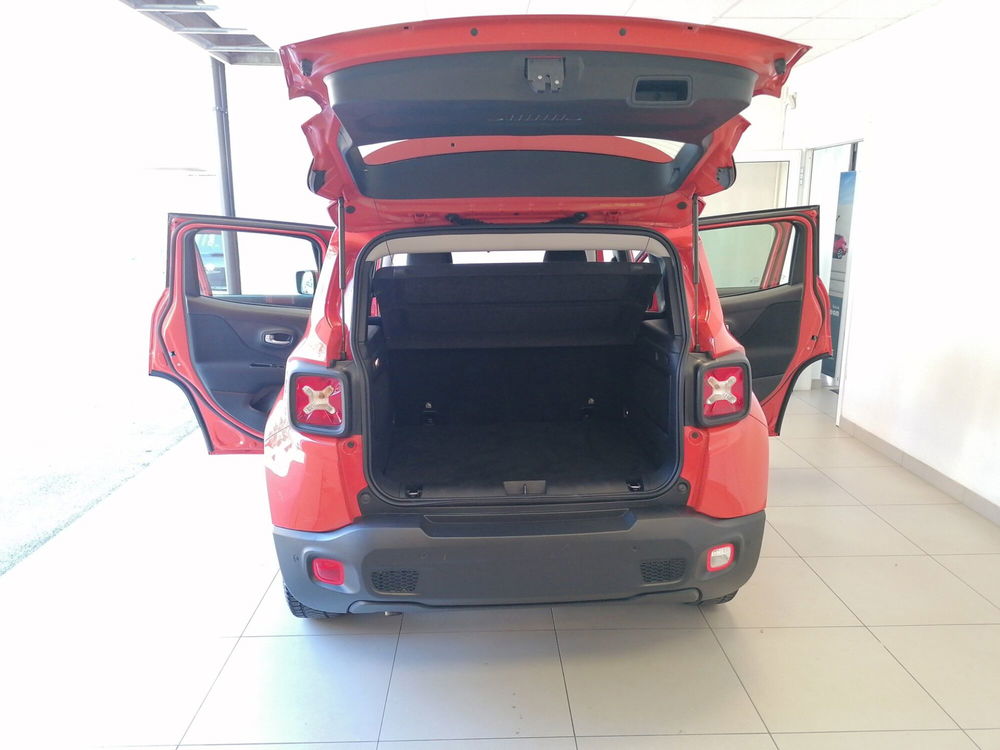 Jeep Renegade usata a Brescia (9)