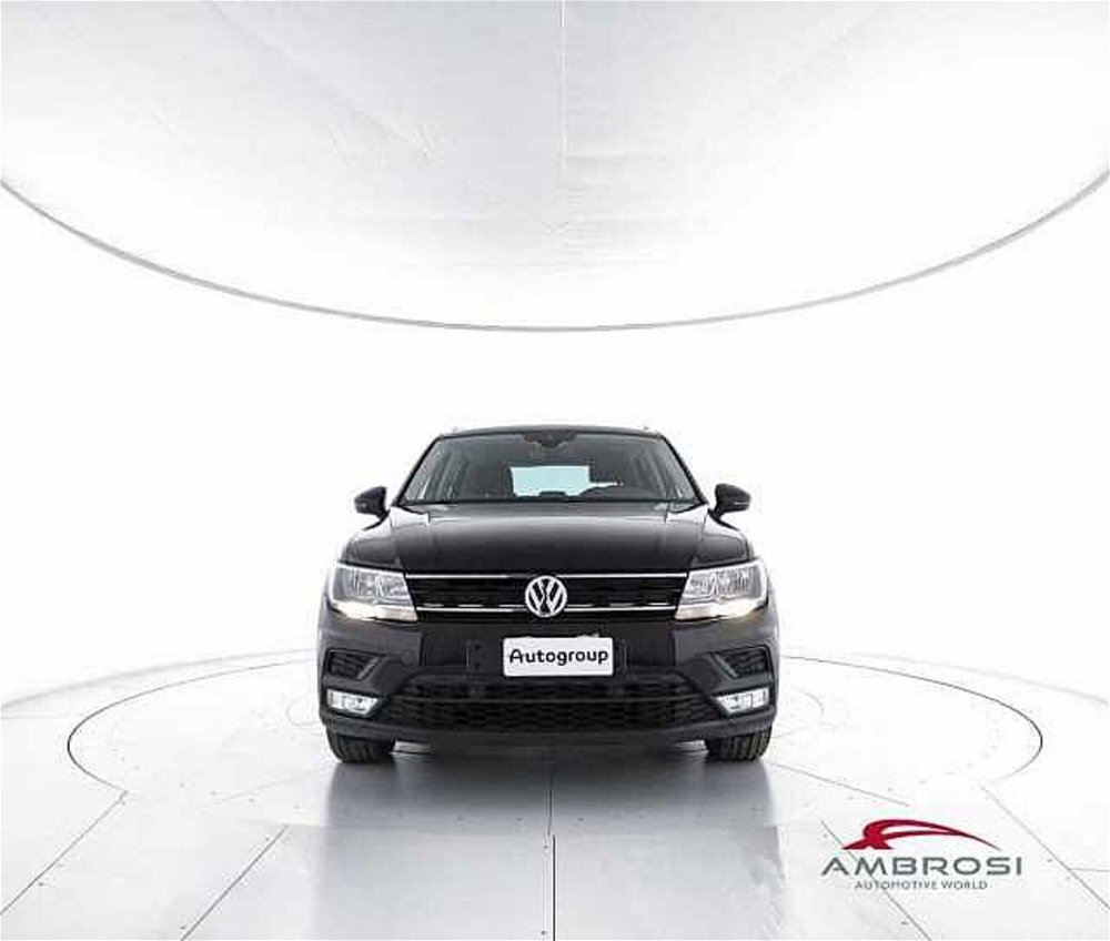 Volkswagen Tiguan 2.0 TDI SCR Business BlueMotion Technology  del 2017 usata a Viterbo (5)
