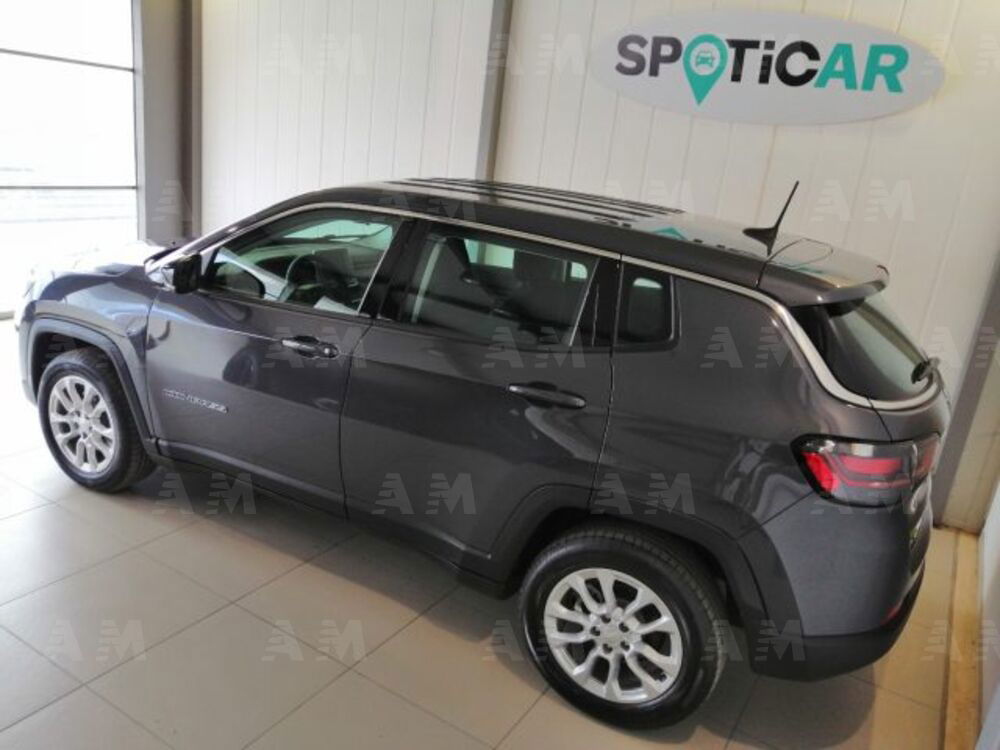 Jeep Compass nuova a Perugia (7)