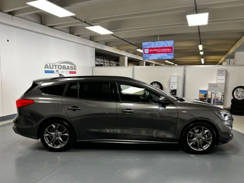 Ford Focus Station Wagon 1.0 EcoBoost 125 CV SW ST-Line  del 2020 usata a Brescia (5)