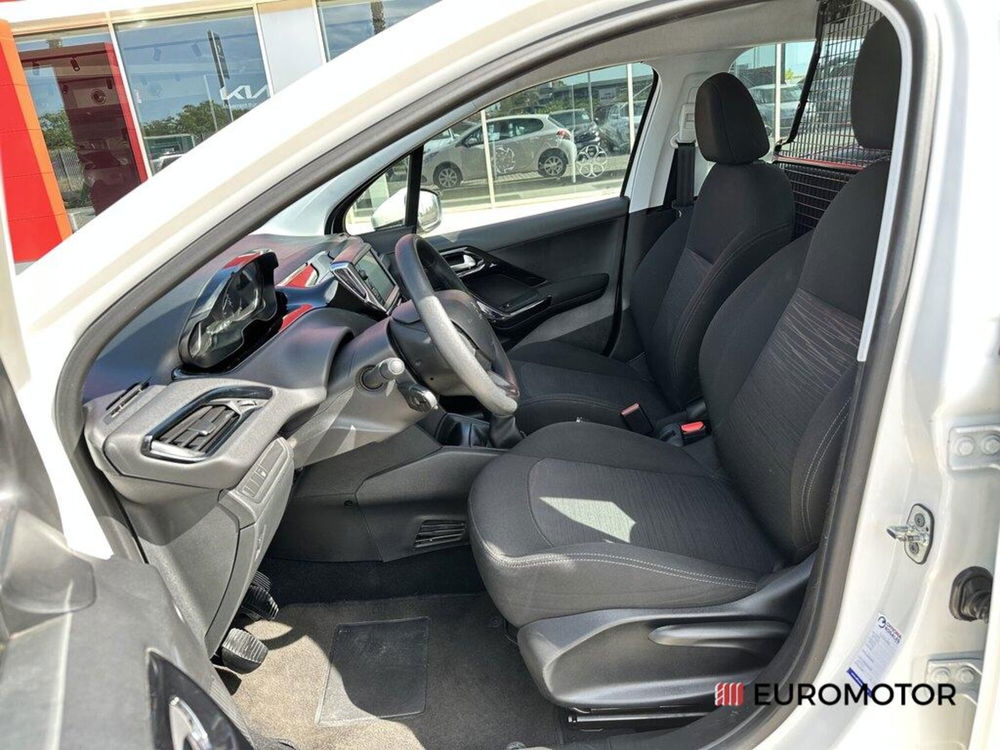 Peugeot 208 usata a Bari (14)