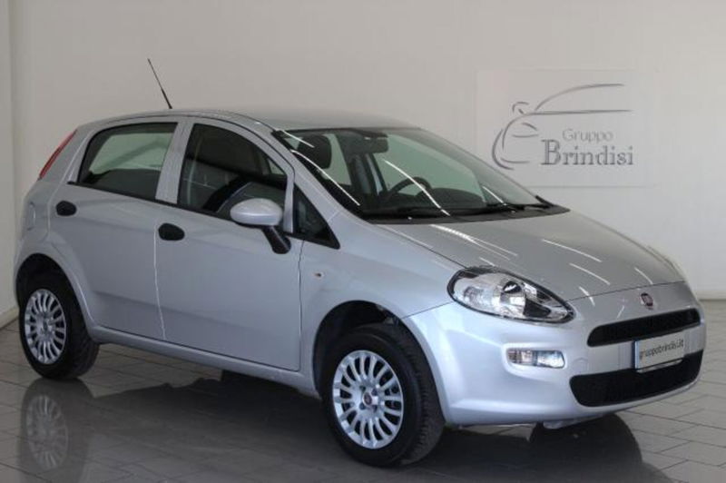 Fiat Punto 1.4 8V 5 porte Natural Power Street  del 2016 usata a Potenza