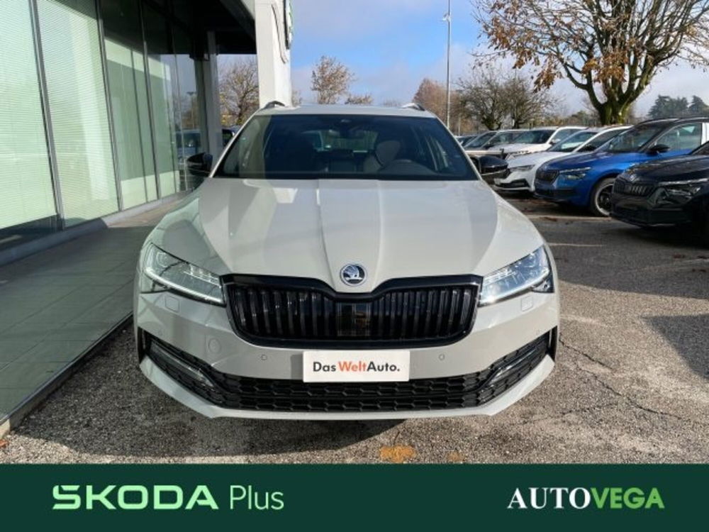 Skoda Superb 2.0 TDI EVO 200 CV SCR DSG 4x4 SportLine del 2023 usata a Arzignano (2)