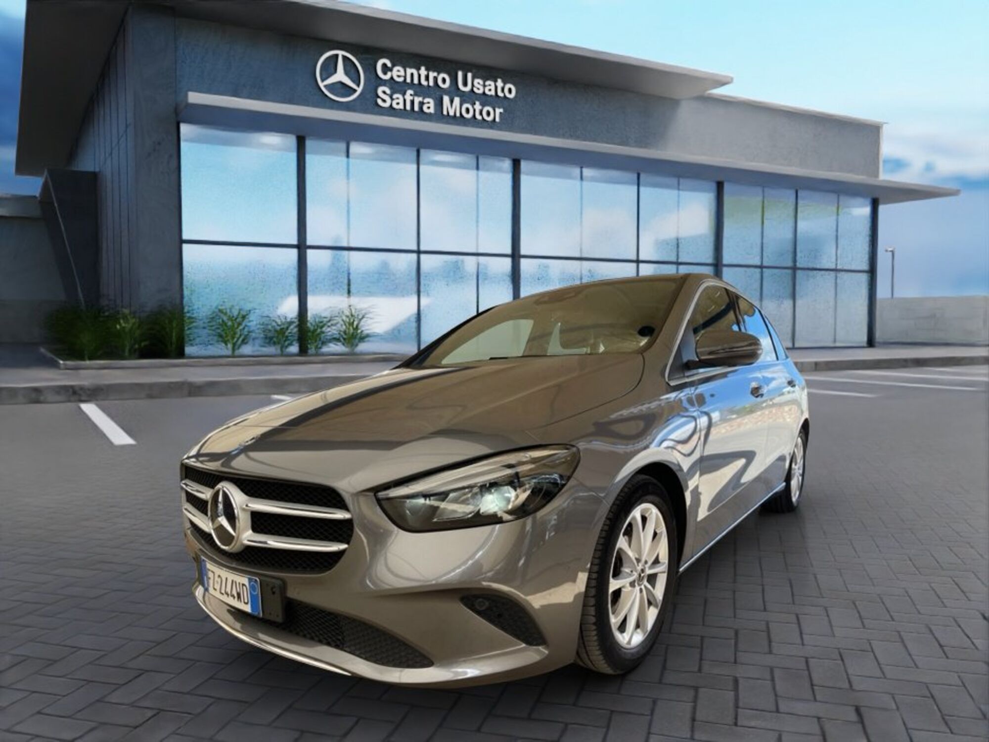 Mercedes-Benz Classe B 180 d Automatic Sport Plus  del 2020 usata a Rende