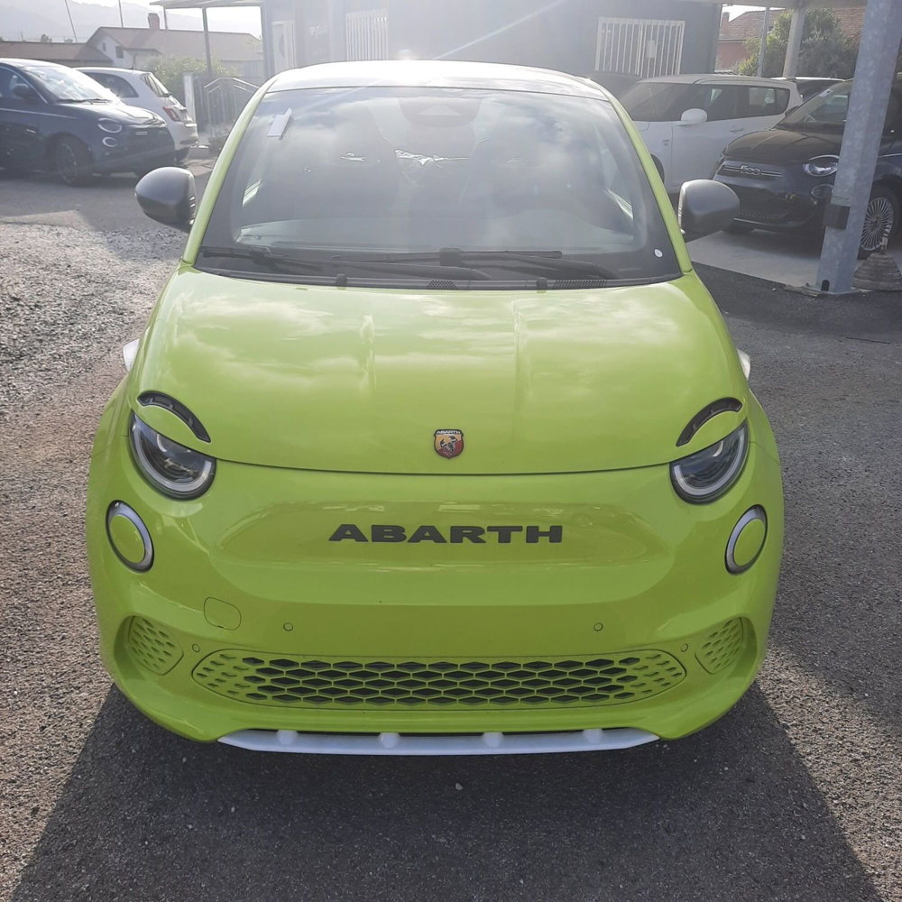 Abarth 500e 500e 42 kWh Turismo nuova a La Spezia (2)