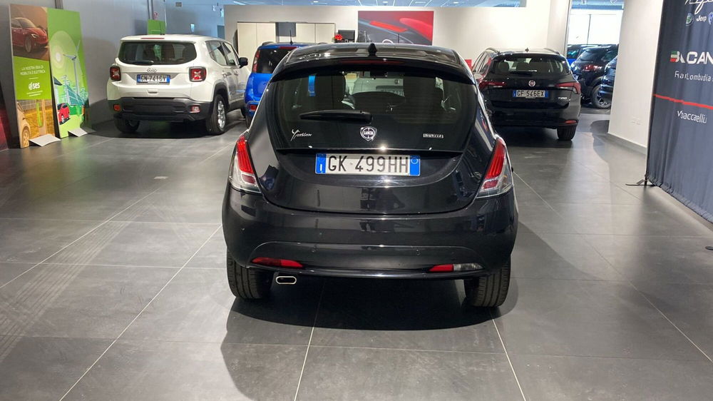 Lancia Ypsilon usata a Bergamo (3)