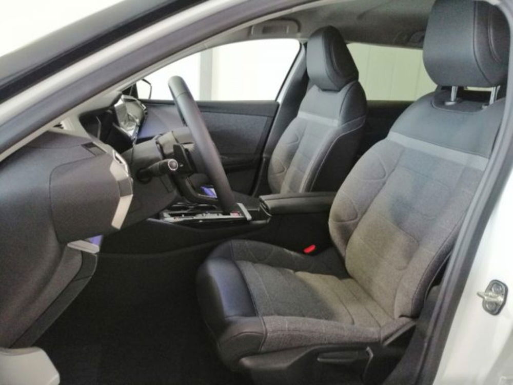 Citroen C5 X nuova a Perugia (9)