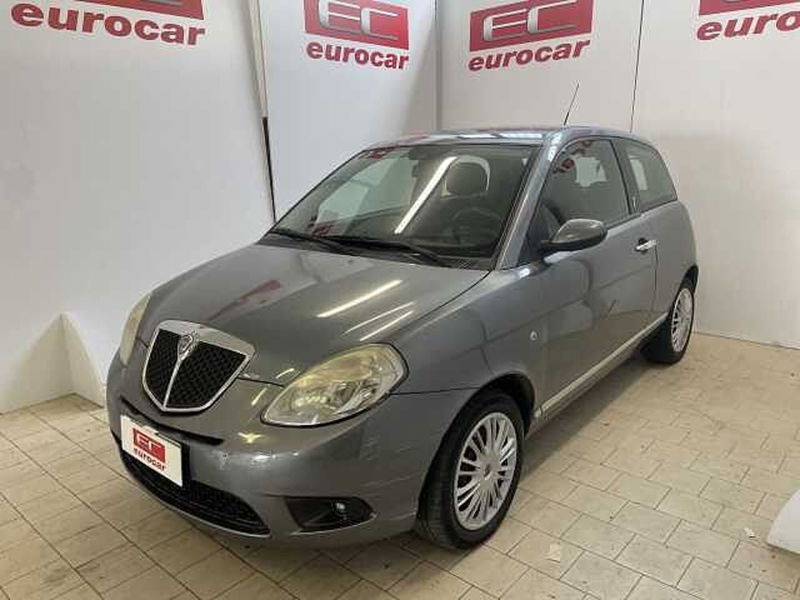 Lancia Ypsilon 1.2 New Oro del 2008 usata a Ottaviano