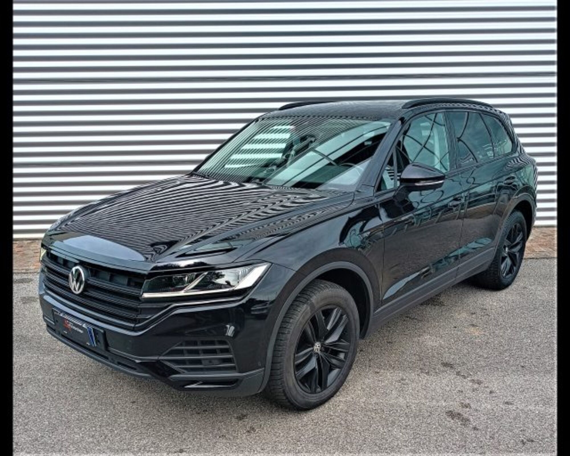 Volkswagen Touareg 3.0 V6 TDI SCR Black Style del 2019 usata a Conegliano