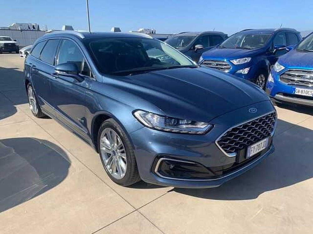 Ford Mondeo Station Wagon Full Hybrid 2.0 187 CV eCVT SW Vignale  del 2019 usata a Cagliari (3)