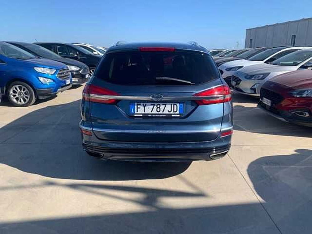 Ford Mondeo Station Wagon Full Hybrid 2.0 187 CV eCVT SW Vignale  del 2019 usata a Cagliari (5)