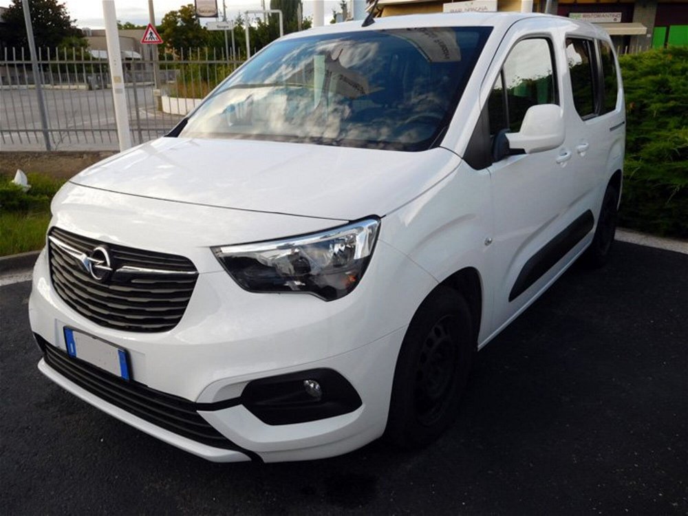 Opel Combo Life 1.5D 100 CV S&S Advance XL N1 del 2019 usata a Rimini