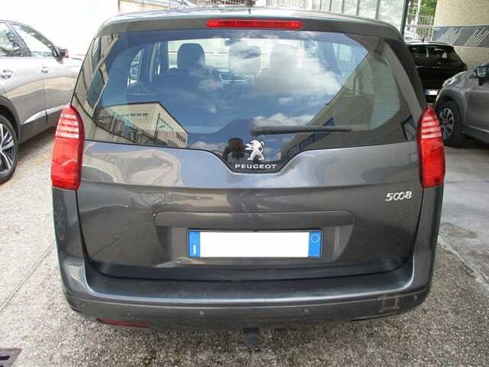 Peugeot 5008 1.6 HDi 115CV Active  del 2014 usata a Bracciano (4)