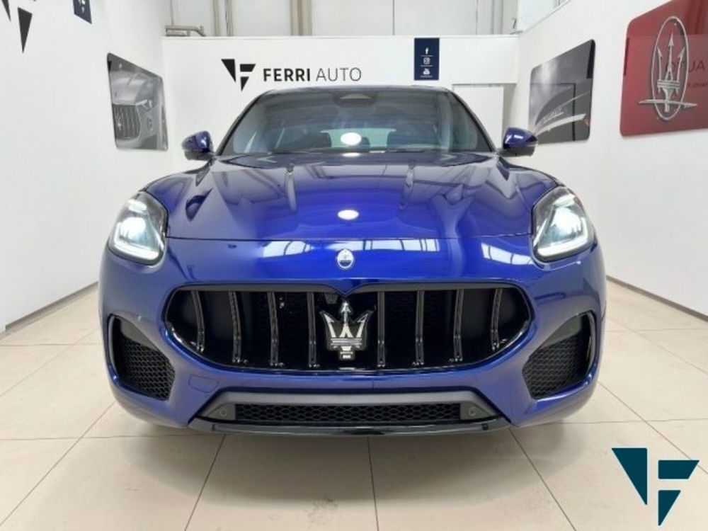 Maserati Grecale nuova a Udine (3)