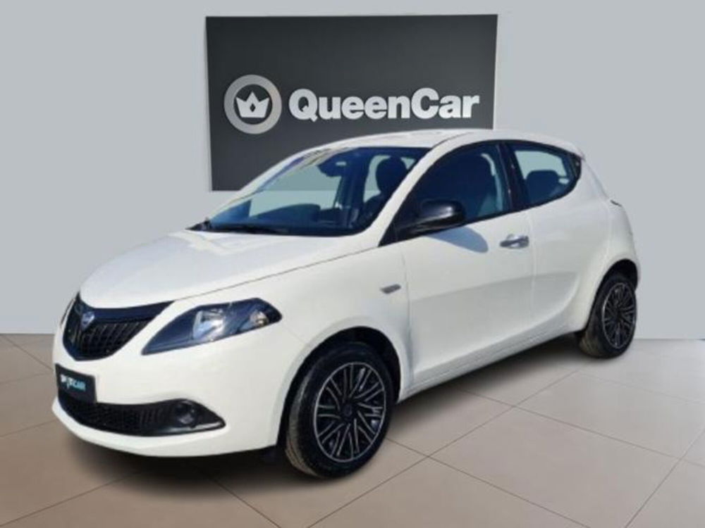 Lancia Ypsilon nuova a Torino