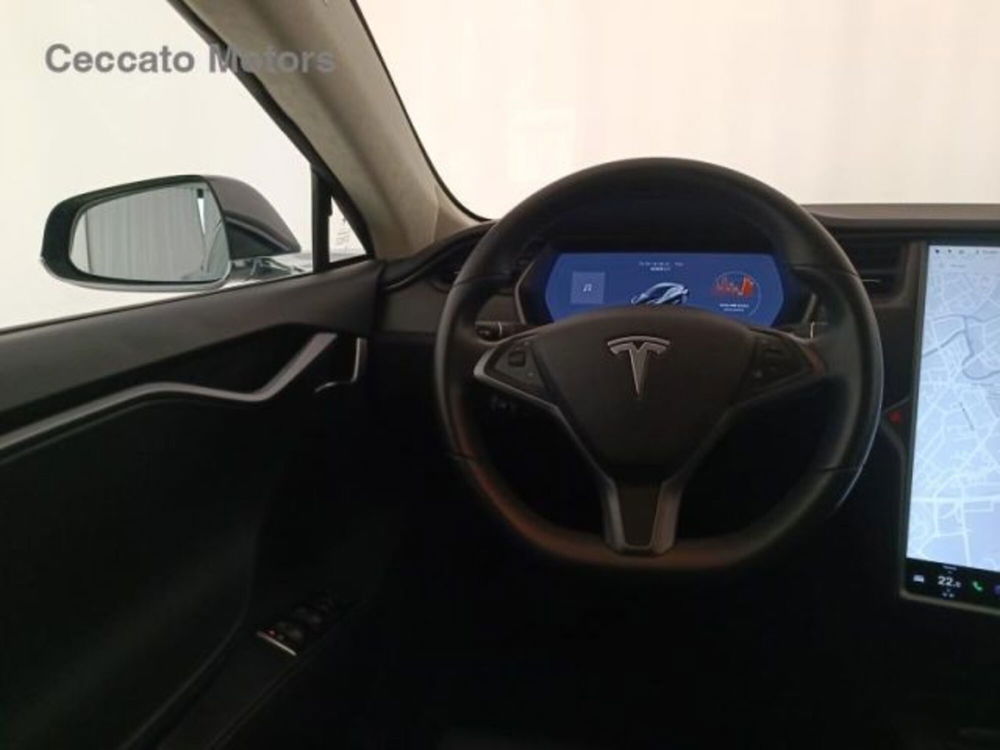 Tesla Model S usata a Padova (18)