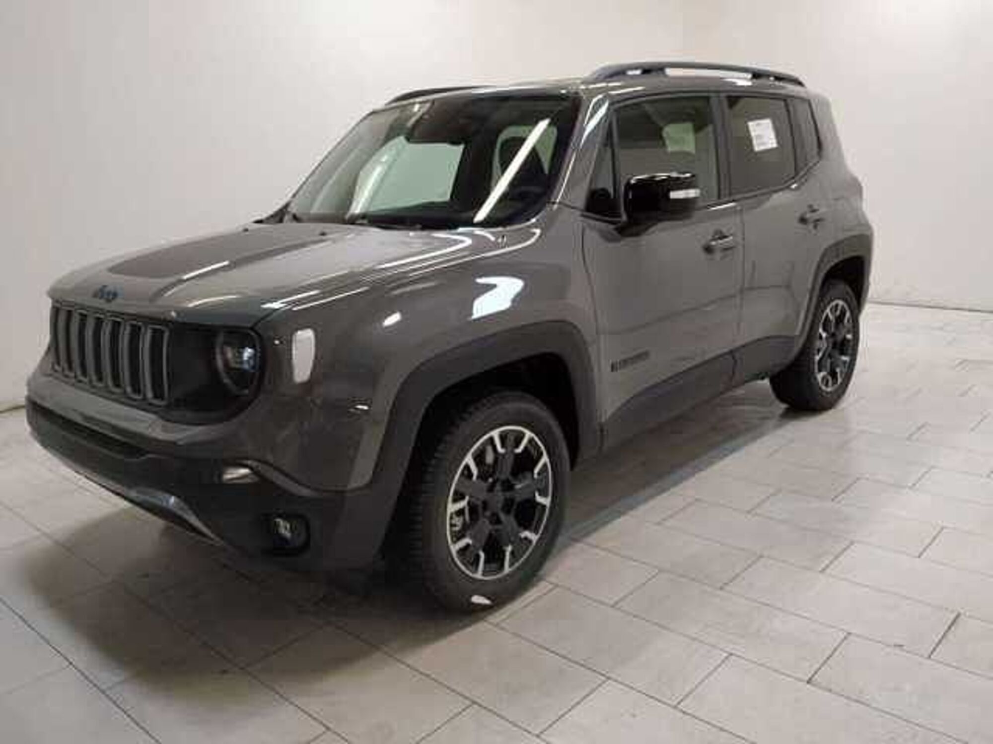 Jeep Renegade 1.3 T4 240CV PHEV 4xe AT6 First Edition Urban nuova a Cuneo