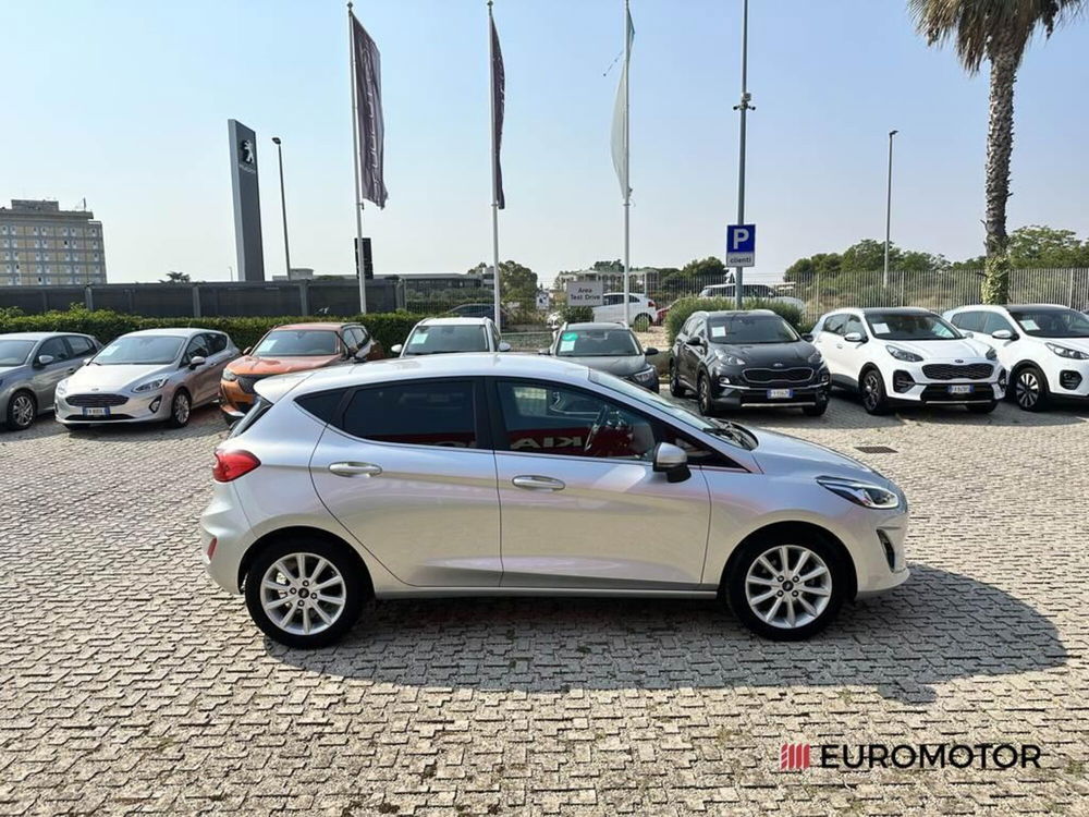 Ford Fiesta 1.5 TDCi 5 porte Titanium  del 2017 usata a Modugno (4)