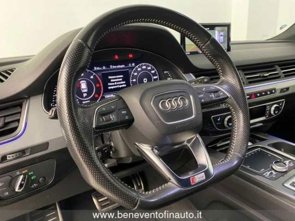 Audi Q7 usata a Avellino (17)