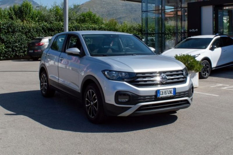 Volkswagen T-Cross 1.0 TSI Urban BMT del 2020 usata a Fondi