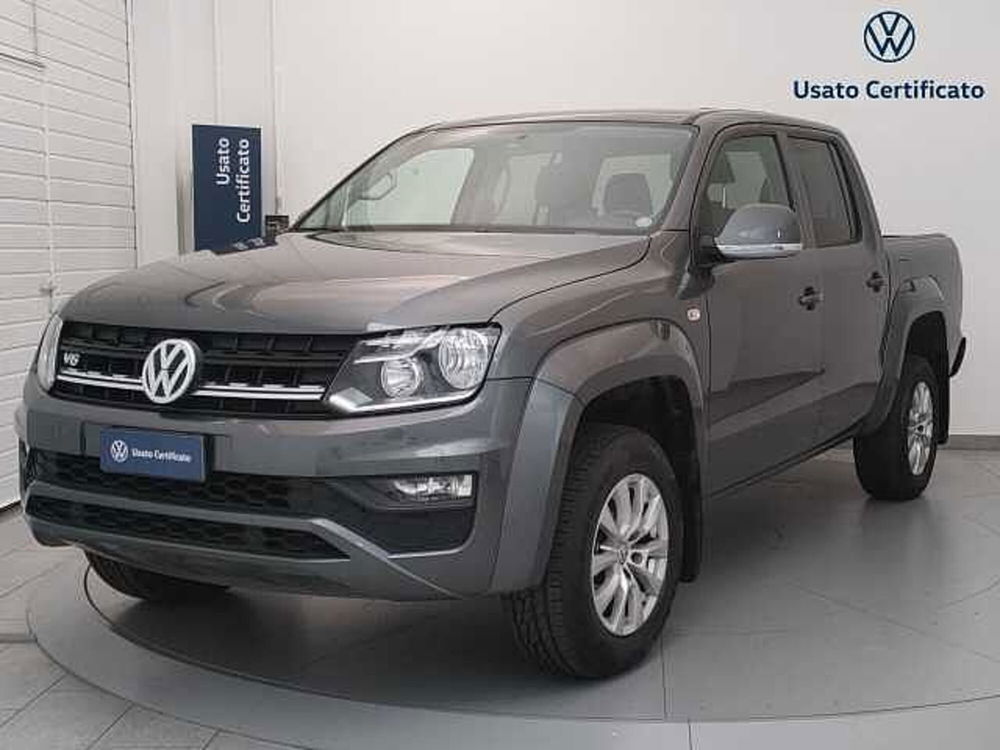 Volkswagen Veicoli Commerciali Amarok usata a Varese