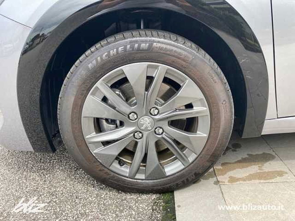 Peugeot 208 usata a Udine (10)