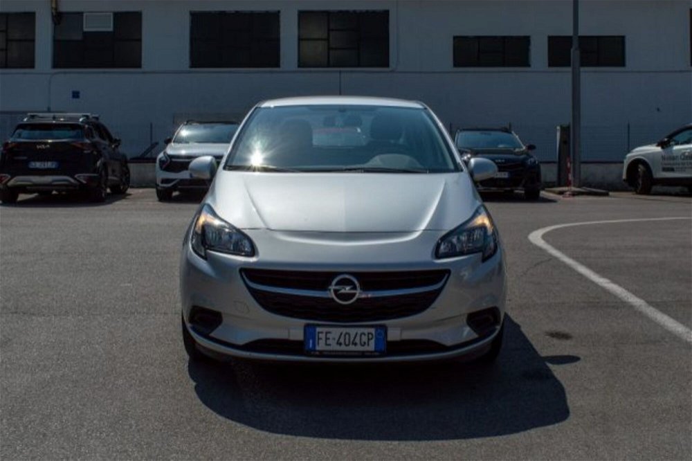 Opel Corsa 1.2 5 porte n-Joy  del 2016 usata a Fondi (2)