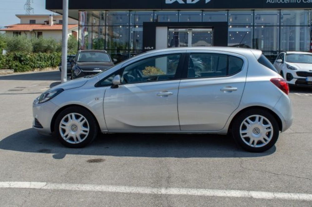 Opel Corsa 1.2 5 porte n-Joy  del 2016 usata a Fondi (4)