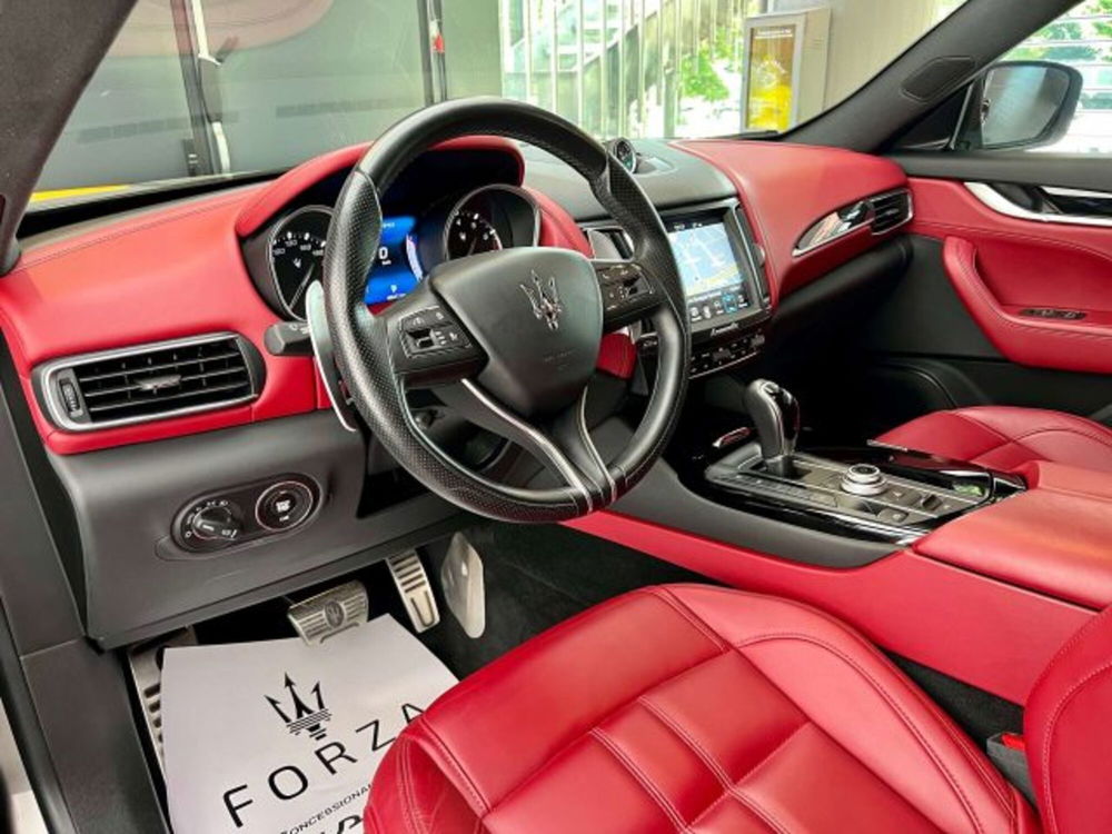 Maserati Levante usata a Torino (8)