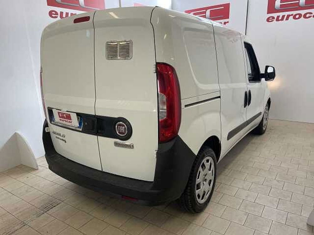 Fiat Doblò Furgone usata a Napoli (4)