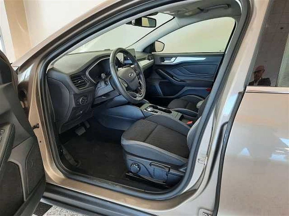 Ford Focus Station Wagon 1.5 EcoBlue 120 CV automatico SW Business  del 2019 usata a Sassari (4)
