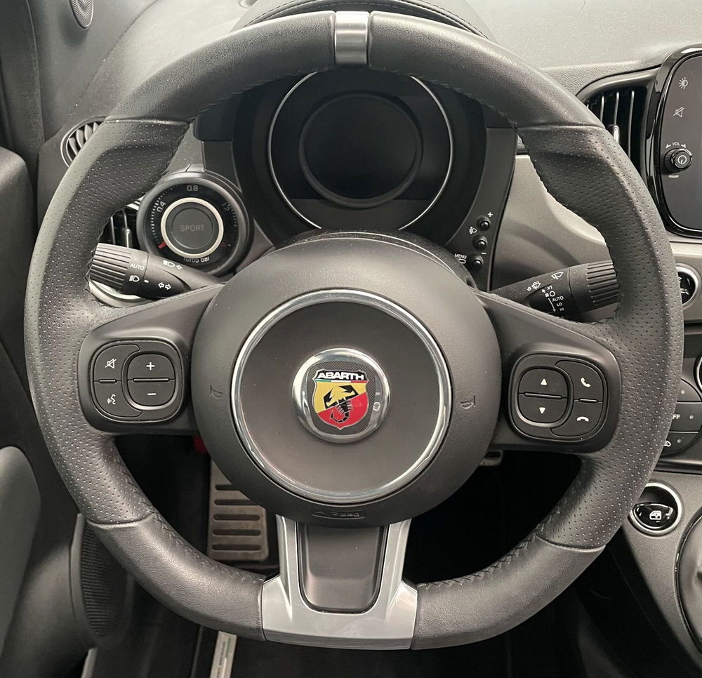 Abarth 595 Cabrio usata a Novara (16)