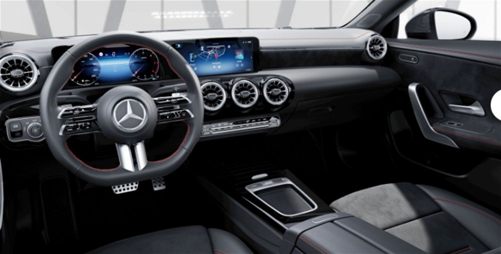 Mercedes-Benz CLA 180 d Automatic AMG Line Premium nuova a Bergamo (5)