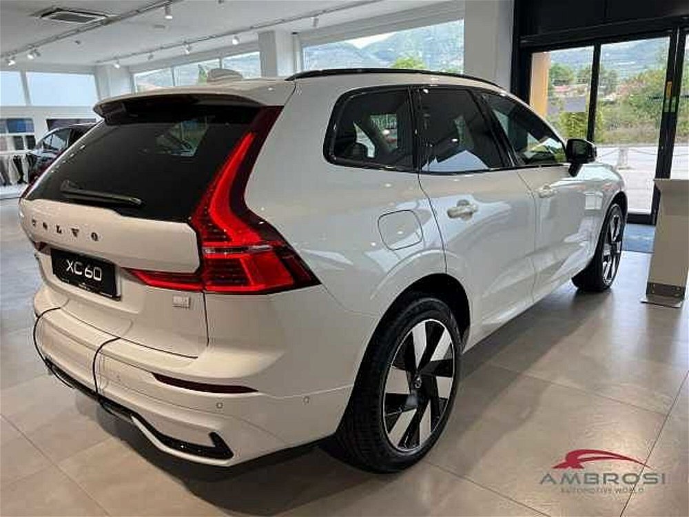 Volvo V90 T6 Recharge AWD Plug-in Hybrid Inscription  nuova a Corciano (3)